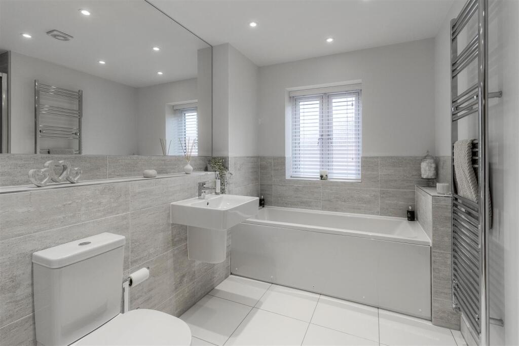 5 Wilson Close 030.jpg