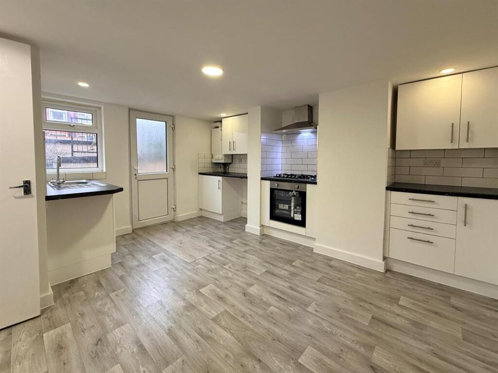 PHOTO-2025-12-12-10-51-00 2.jpg