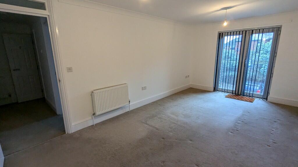 Lounge - 5.4 x 3.1 (
