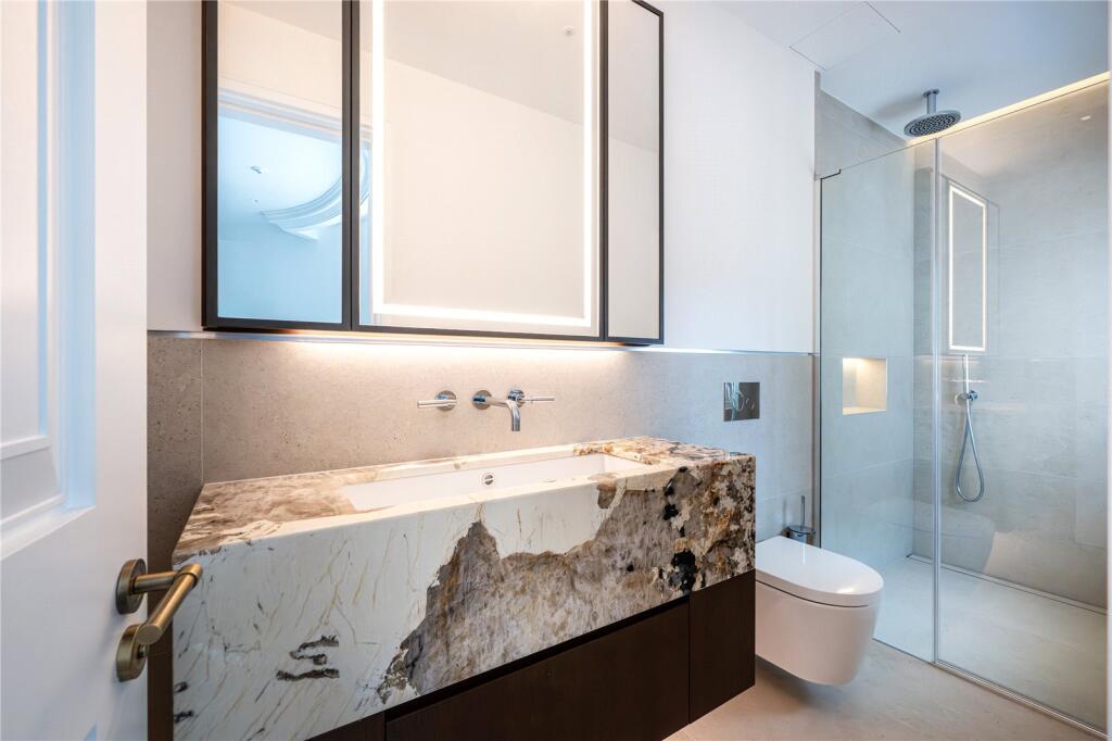 Ensuite Bathroom