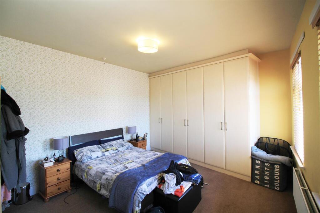 Bedroom1.jpg