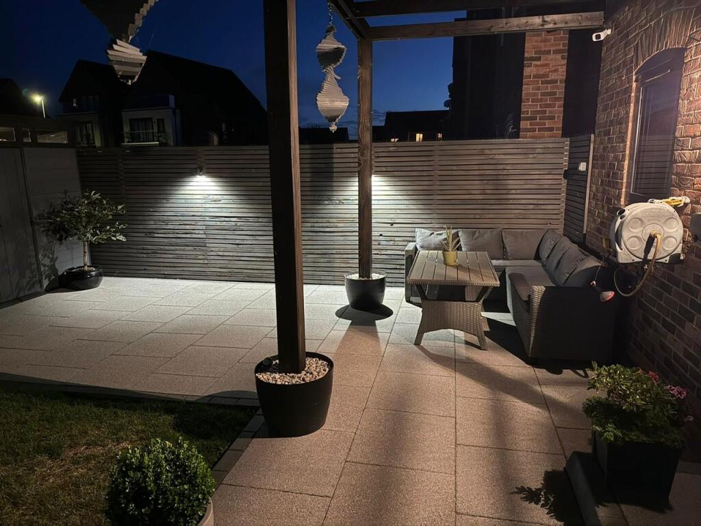 garden 1.jpg