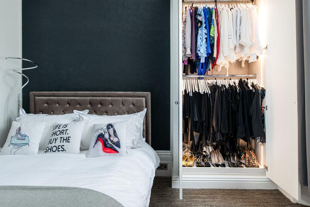 Bedroom1_3.jpg