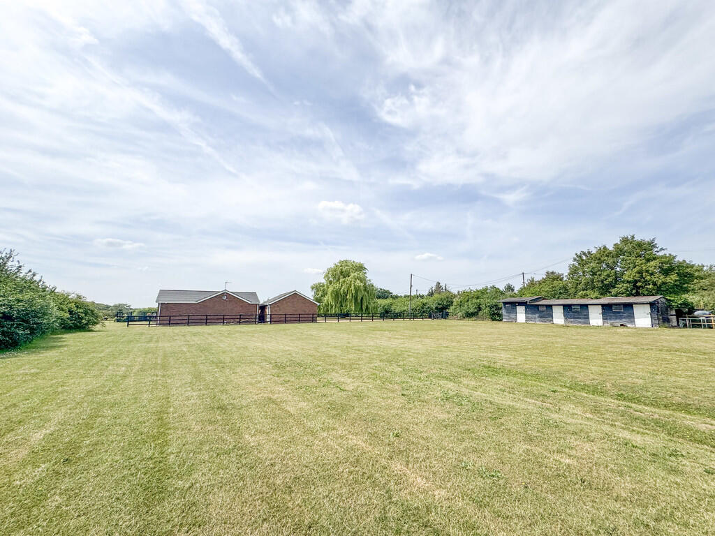 side field and st...