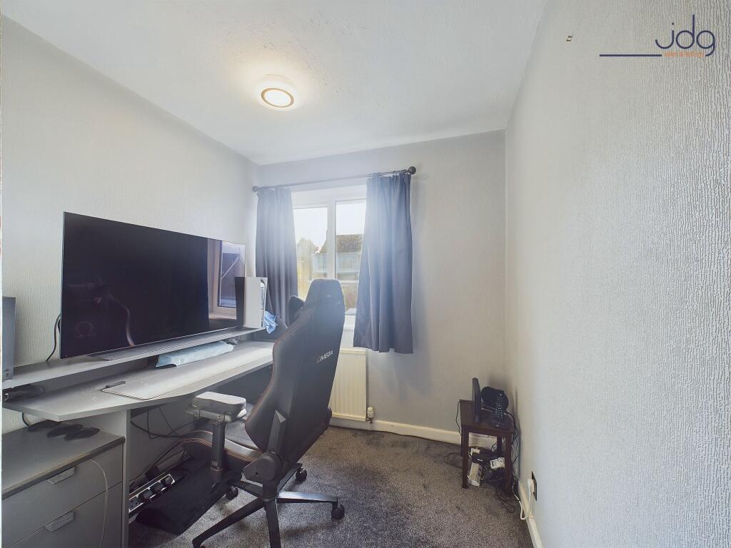 Bedroom/Office