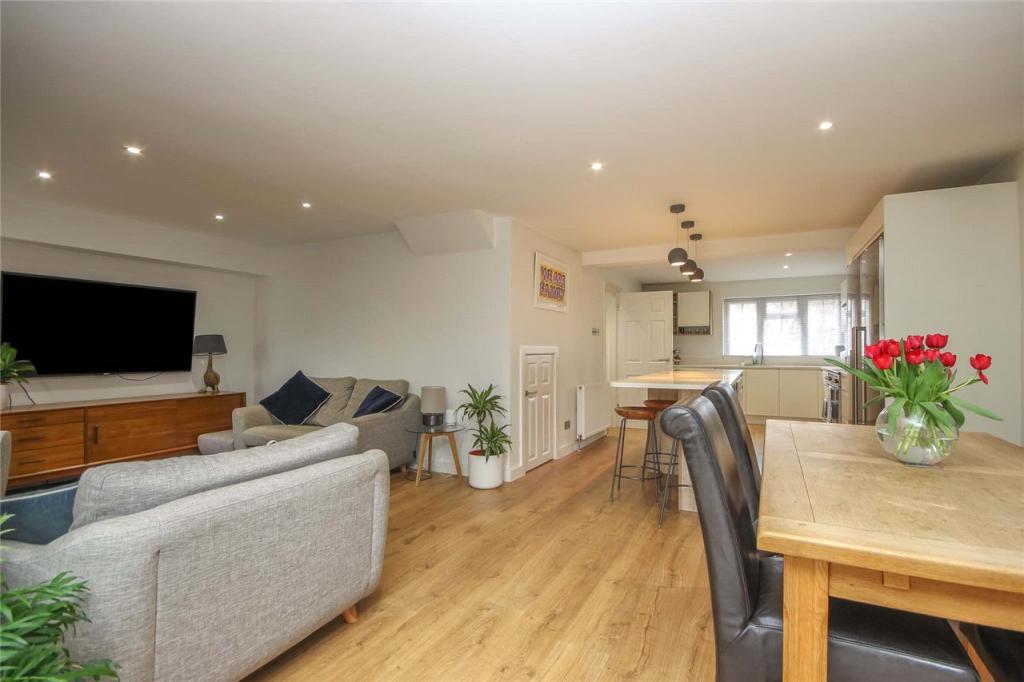 Living/Dining Room