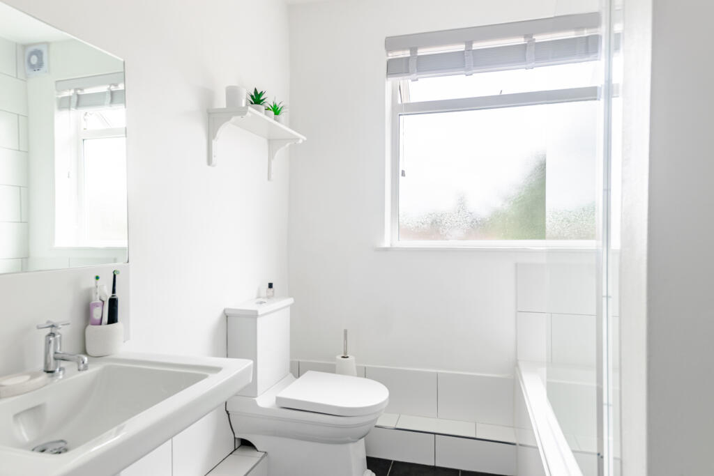 bathroom1