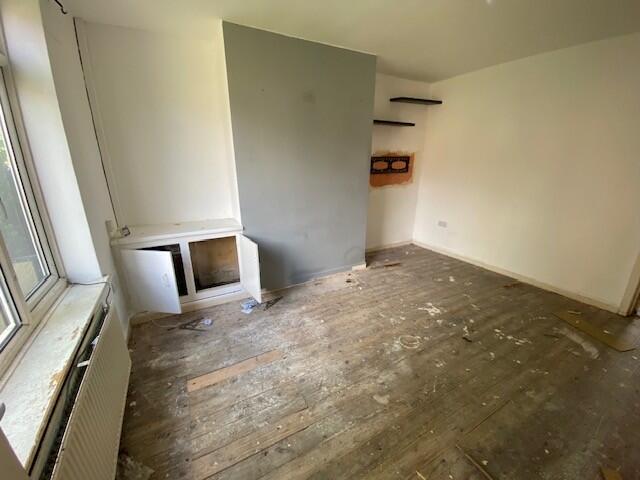 LOUNGE 2 T202506191534.jpg