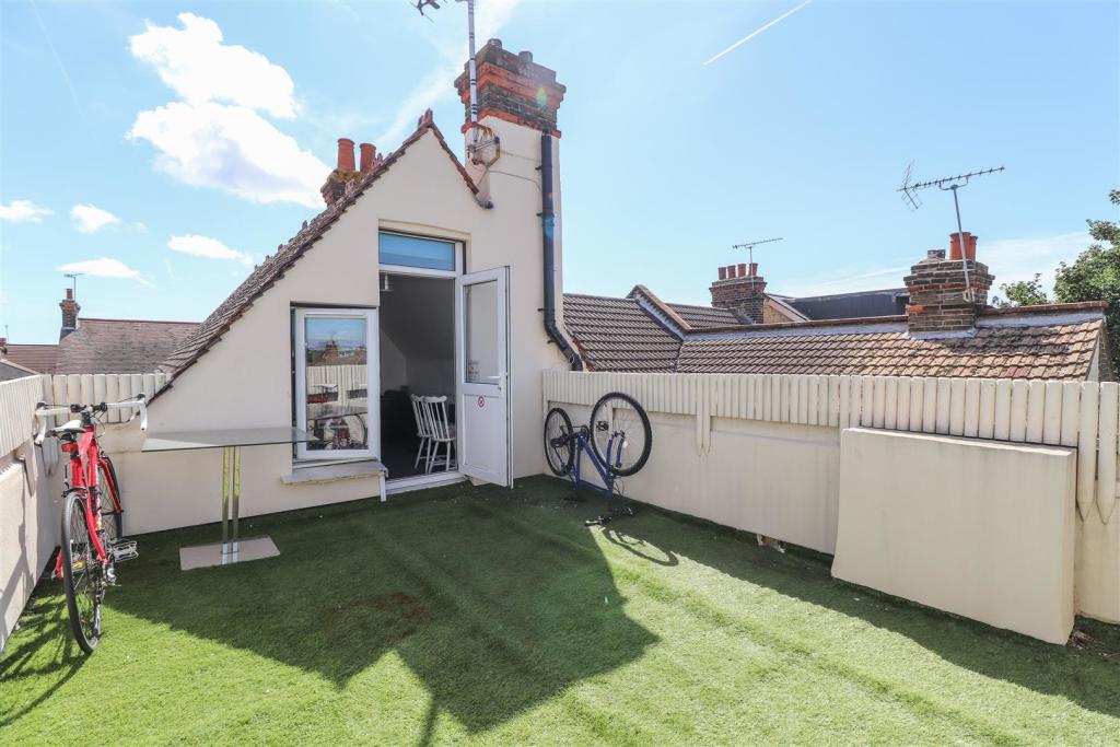 Roof terrace