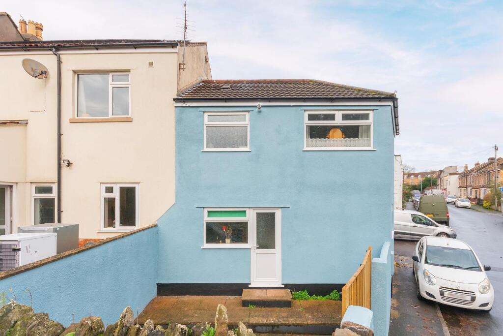 8G4ASEV - External E.jpg