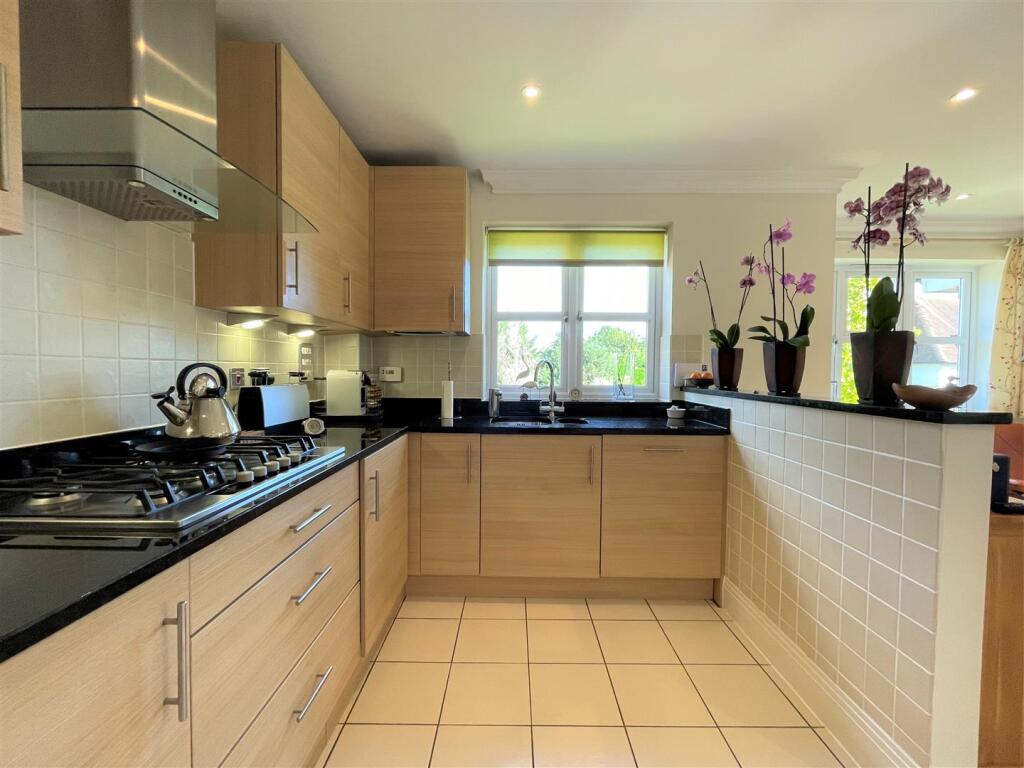 Open-Plan Kitchen/Living Room