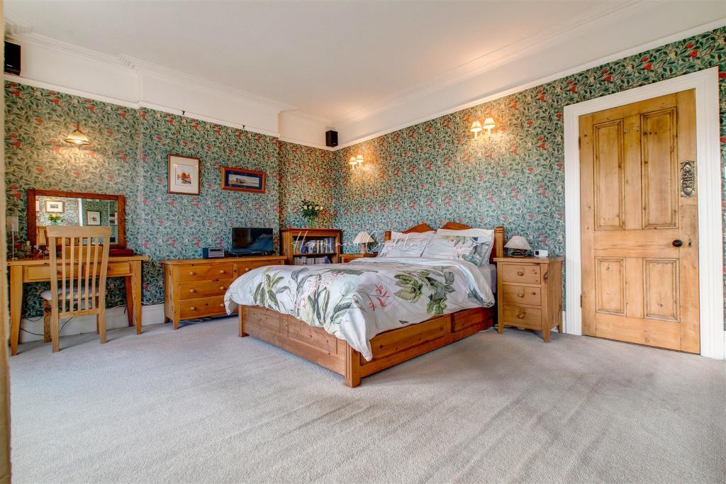 Llandennis Road, Cyncoed, HernCrabtree (34).jpg