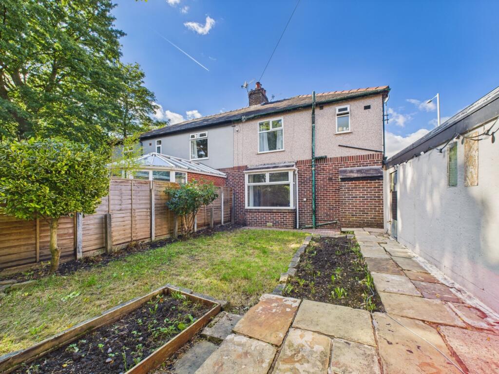 CAM02093G0-PR0057-STILL026