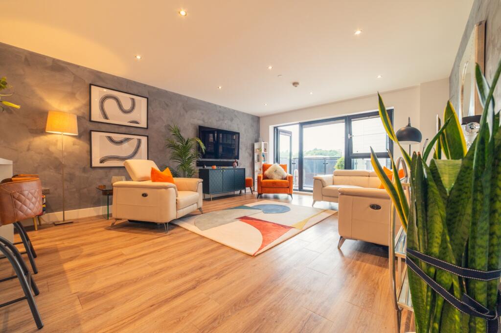 Award-winning Media team on EVERY Listing_1