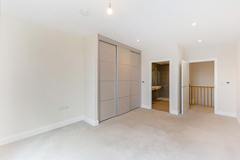 99053_Flat 5 Wrest House 27 Inglis Way  (17).jpg