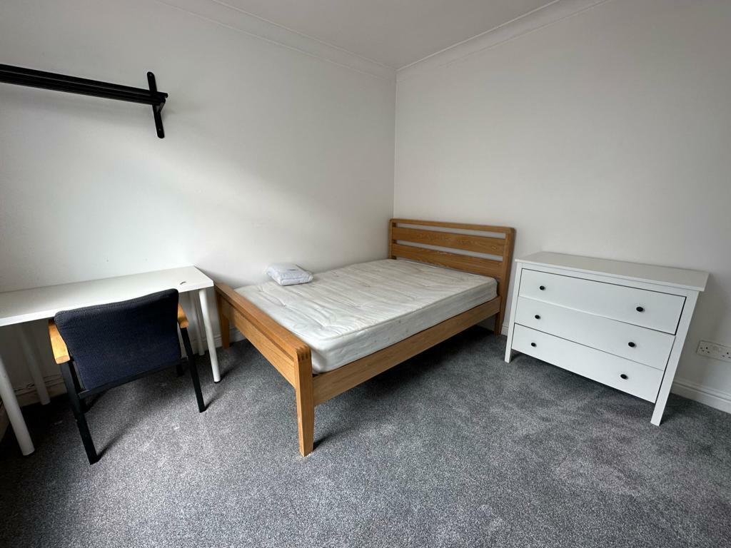 62C S 2023 Bed 3.jpg