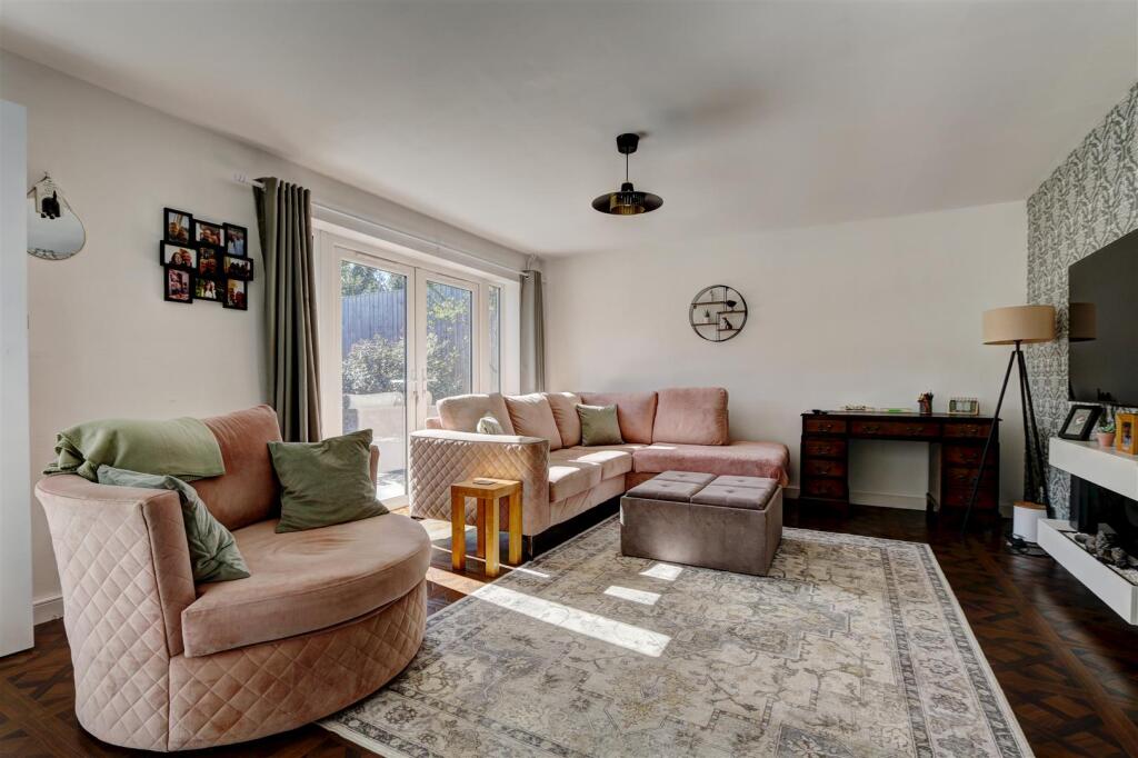 Sitting Room: