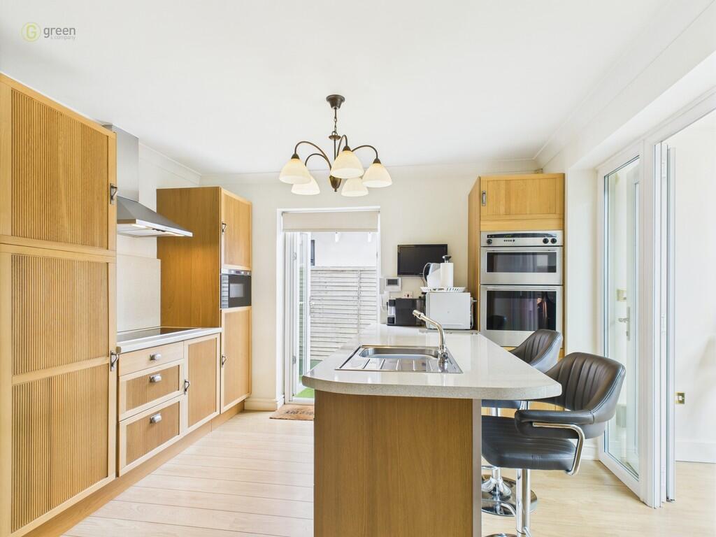 CAM03830G0-PR0161...