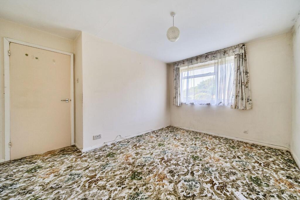 Bedroom One.jpg