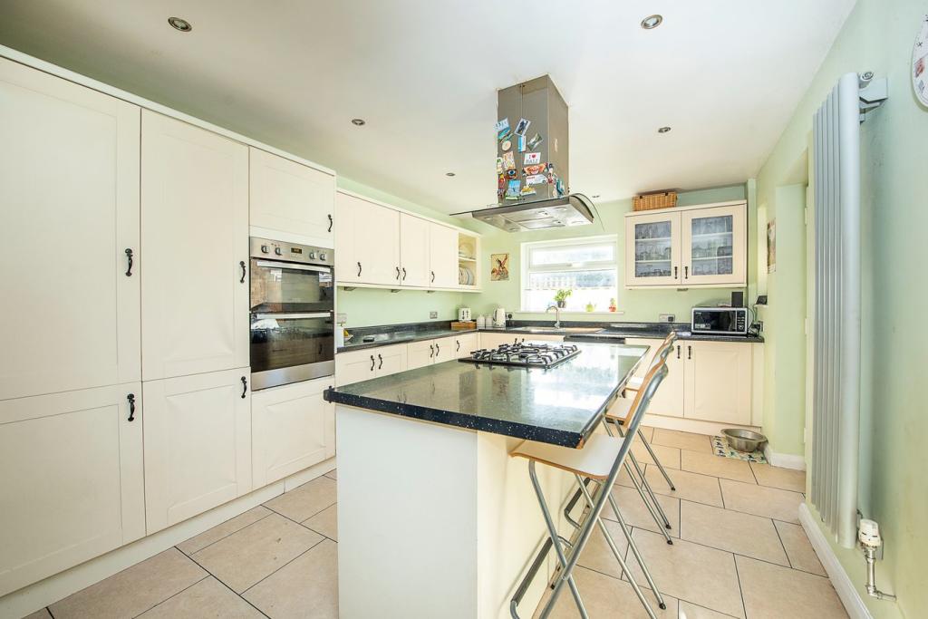 Kitchen/Breakfast Ro