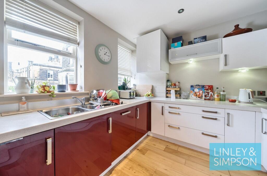 Apt 6 - Kitchen