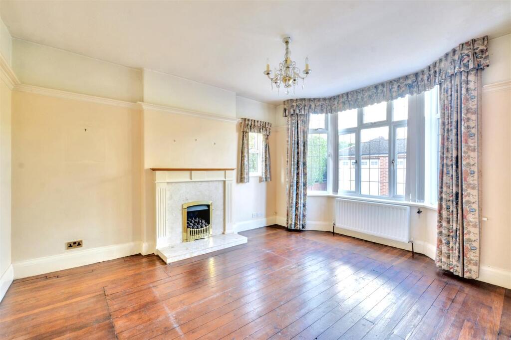 Dining Room_1.jpeg