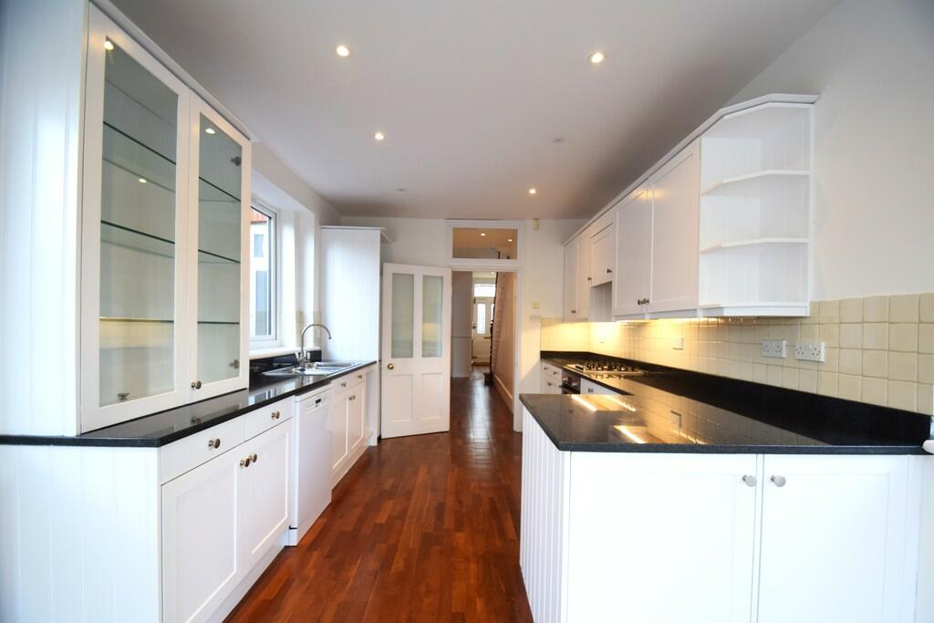 kitchen2