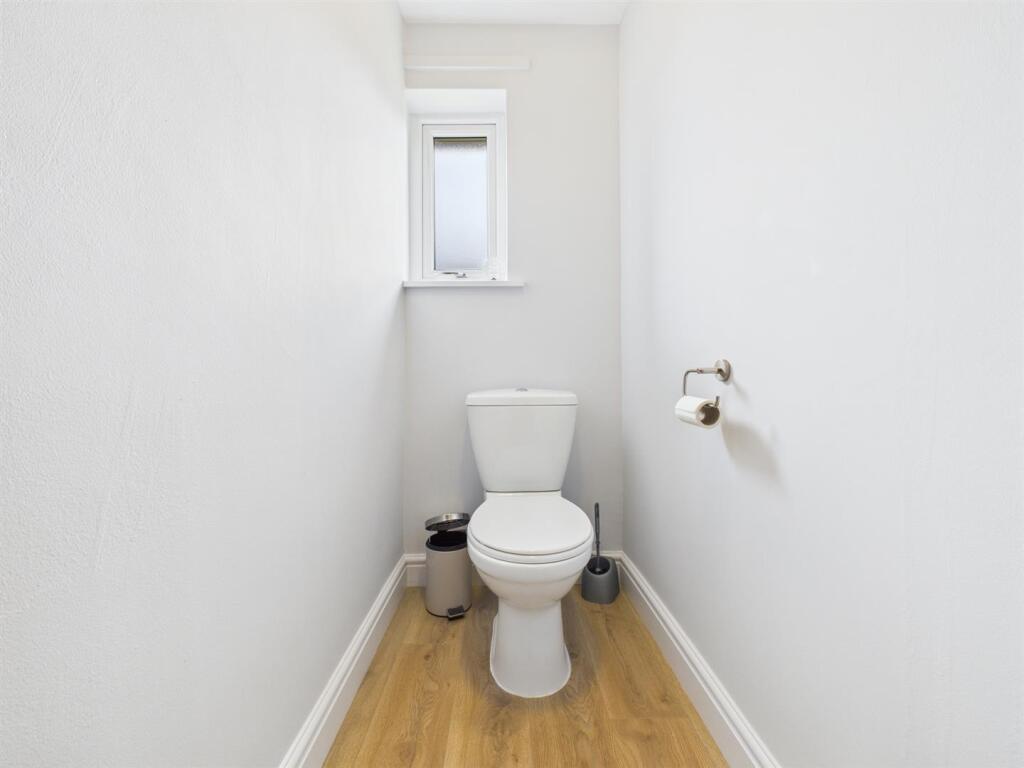 WC:
