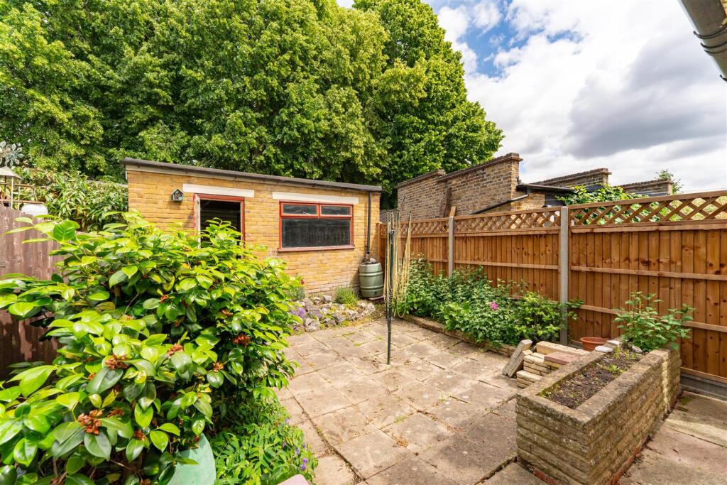 11 Deans Garden.jpg