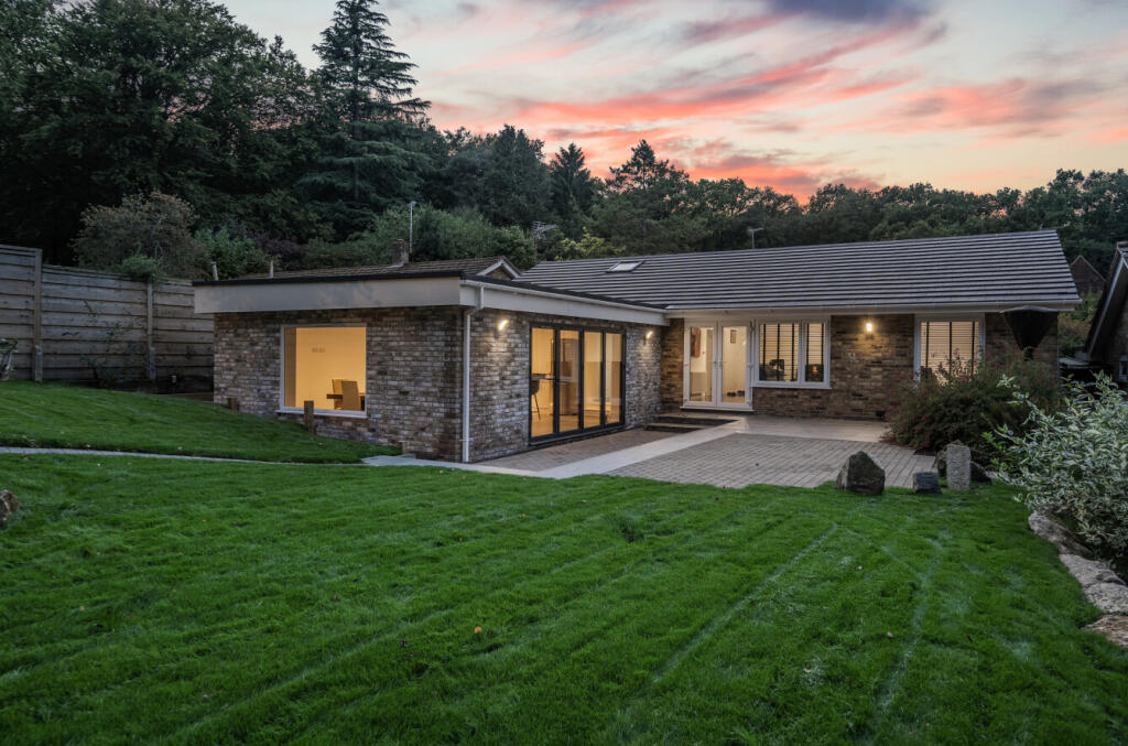 1347655-9-68bb349...