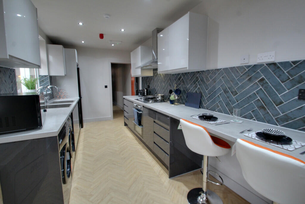 Main kitchen