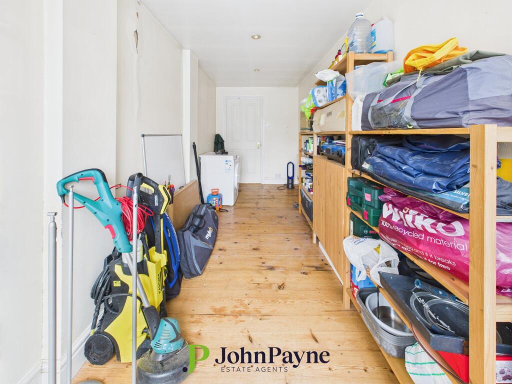 Playroom/Bedroom