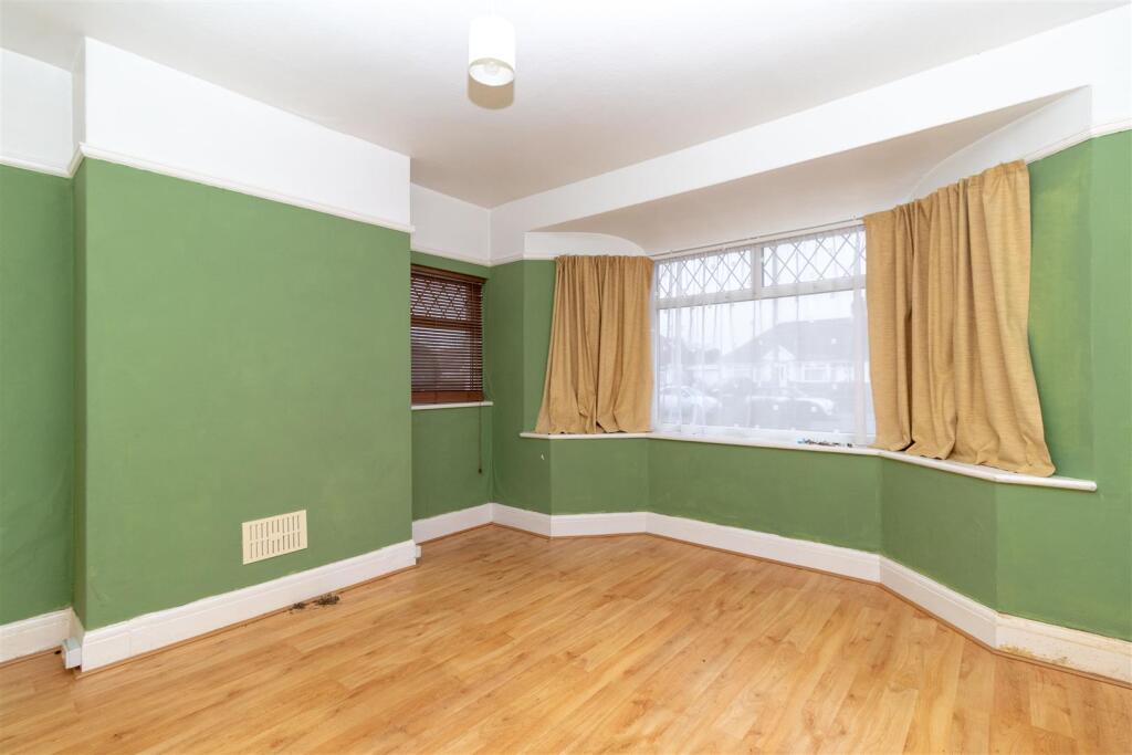 Sunningdale Rd-02.jpg