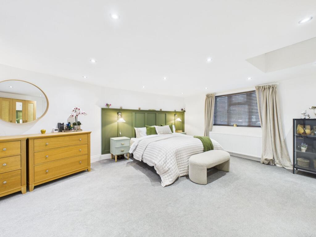 Bedroom One (Ground Floor)