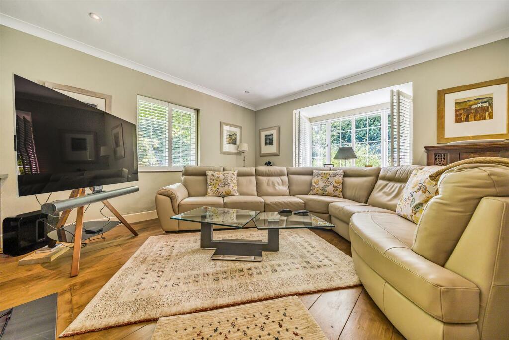 Sitting room.jpg