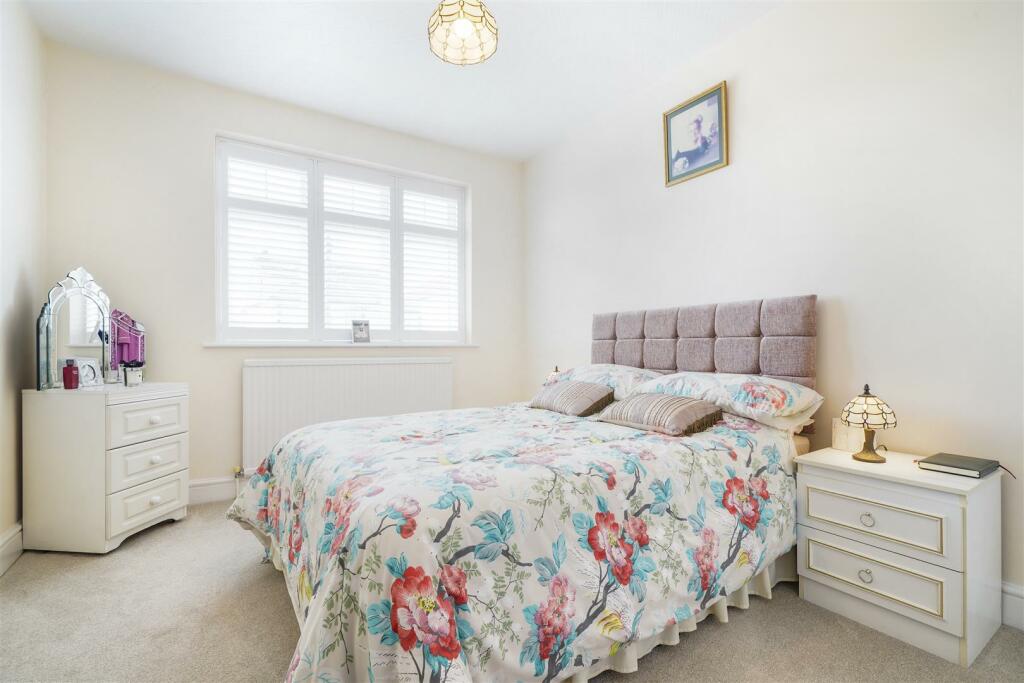 1 St. Andrews Close - glMlDdlvjMSJIWlh4wky.jpg