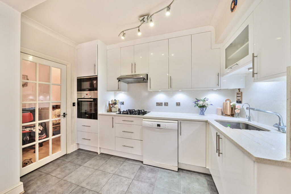 1303263-7-683efc8...