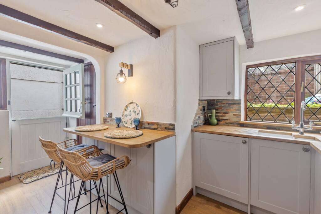 A09 - 393 Totnes Road Paignton - 250425