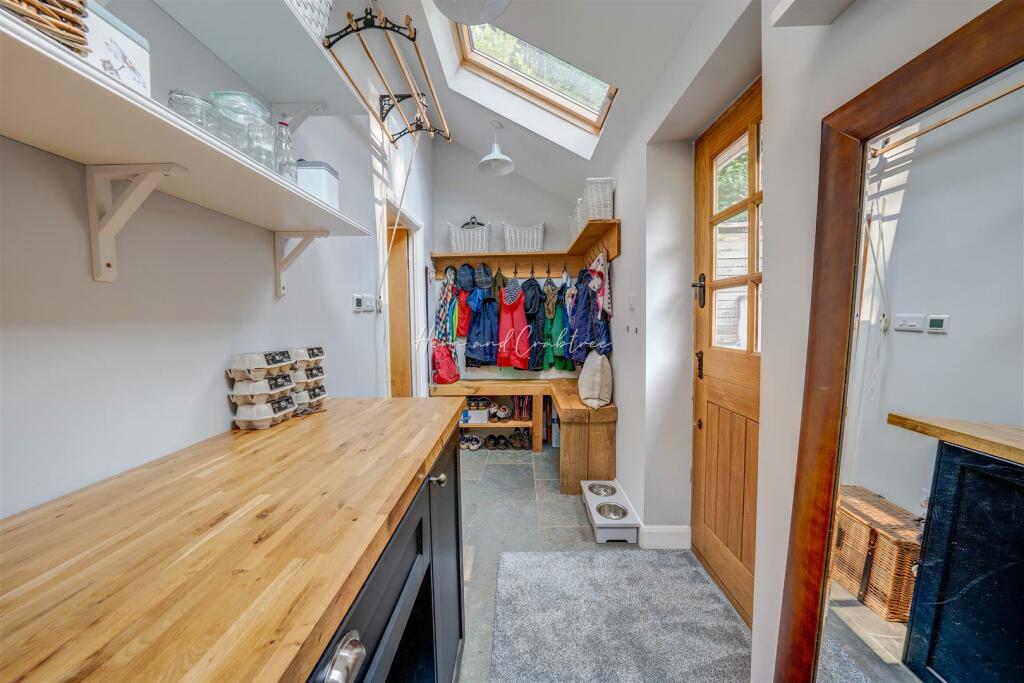 Rhiwbina Hill, Cardiff, HernCrabtree (26).jpg