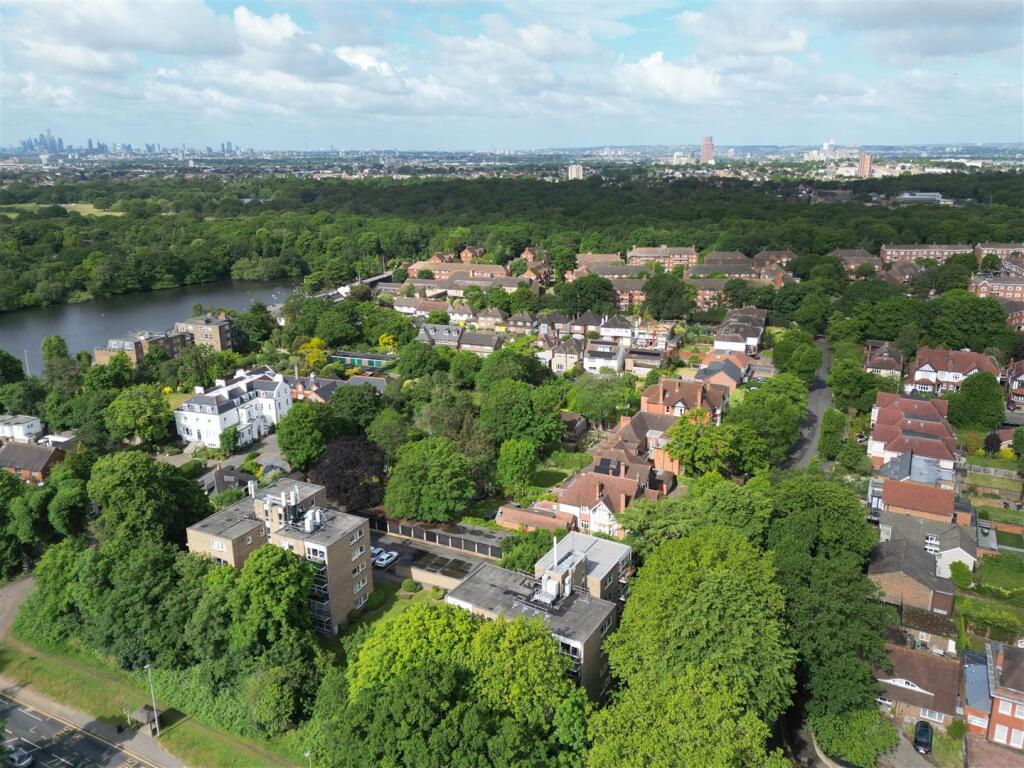 Orwell Lodge, 4, Hermitage Walk, E18