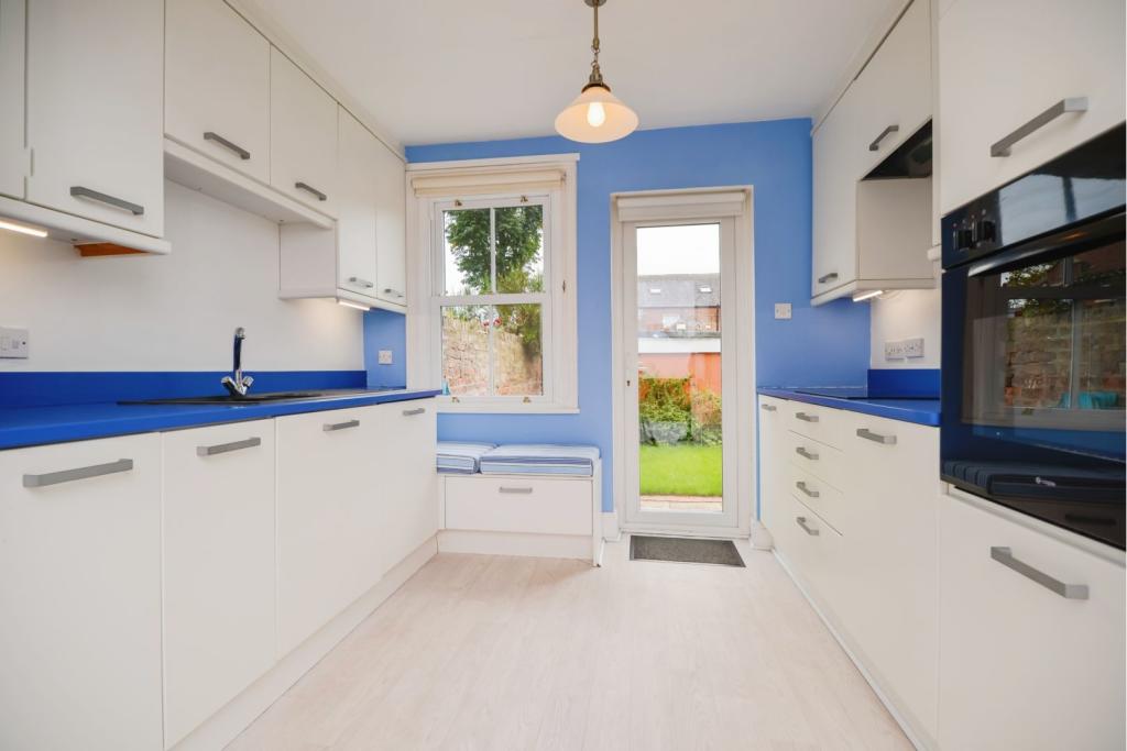 Kitchen/Breakfast
