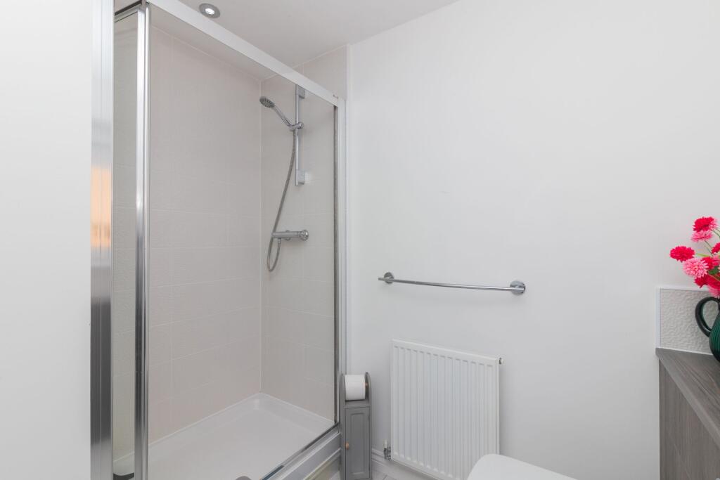 Master En-Suite