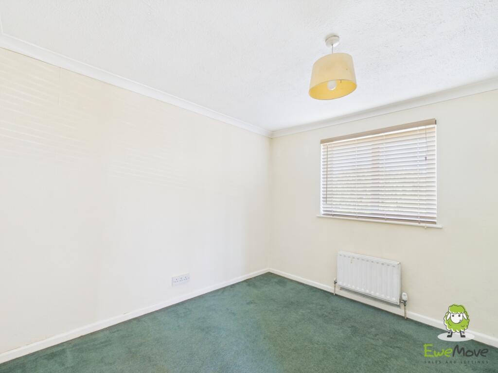 EweMove Basingstoke Estate Agents Chandler Road