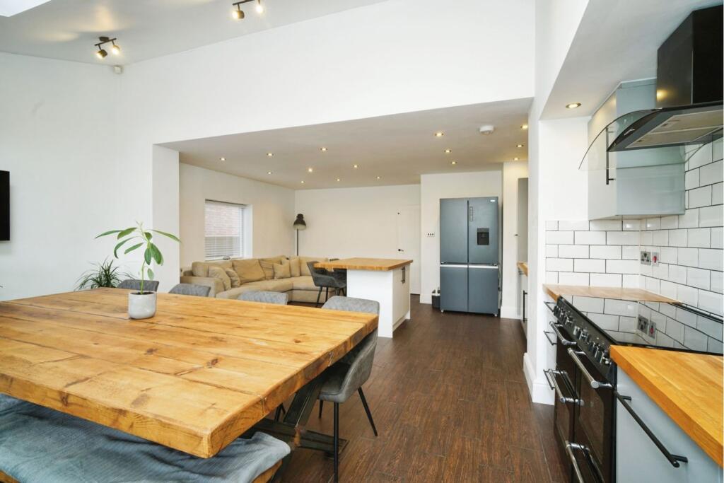 Kitchen/Family Room