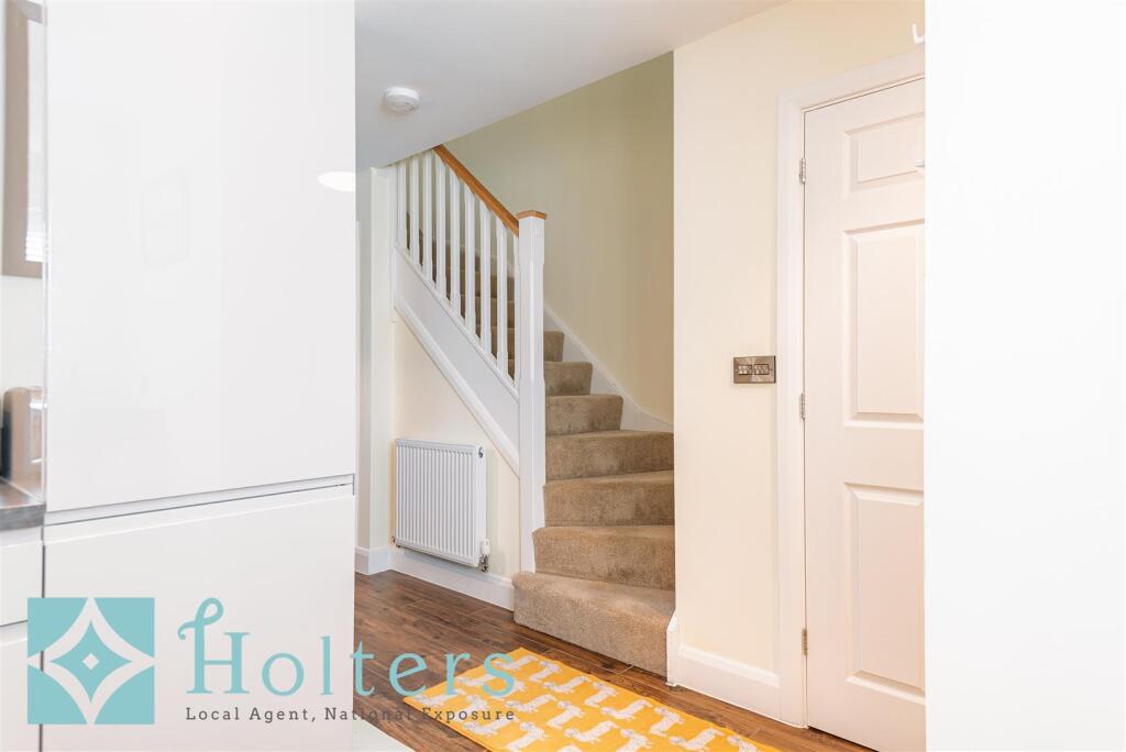 38 Powys Drive, Ludlow-16.jpg