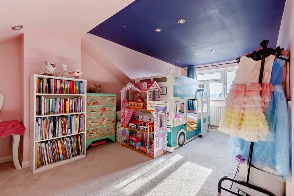 52 Guildford rd_1.jpg