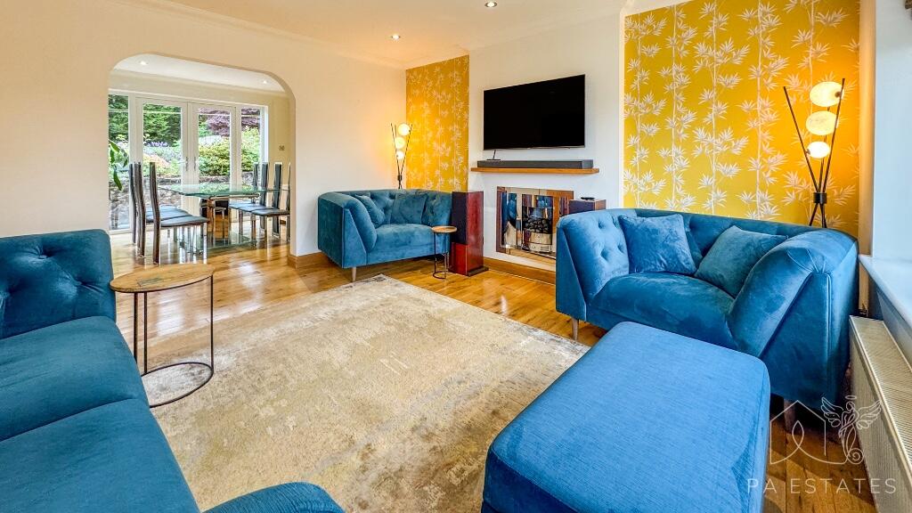 Liivng room.