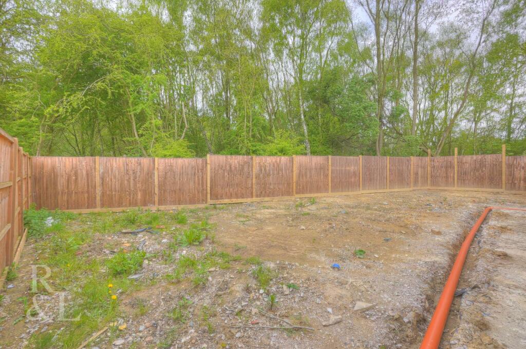 Willow Woods Close (12).jpg