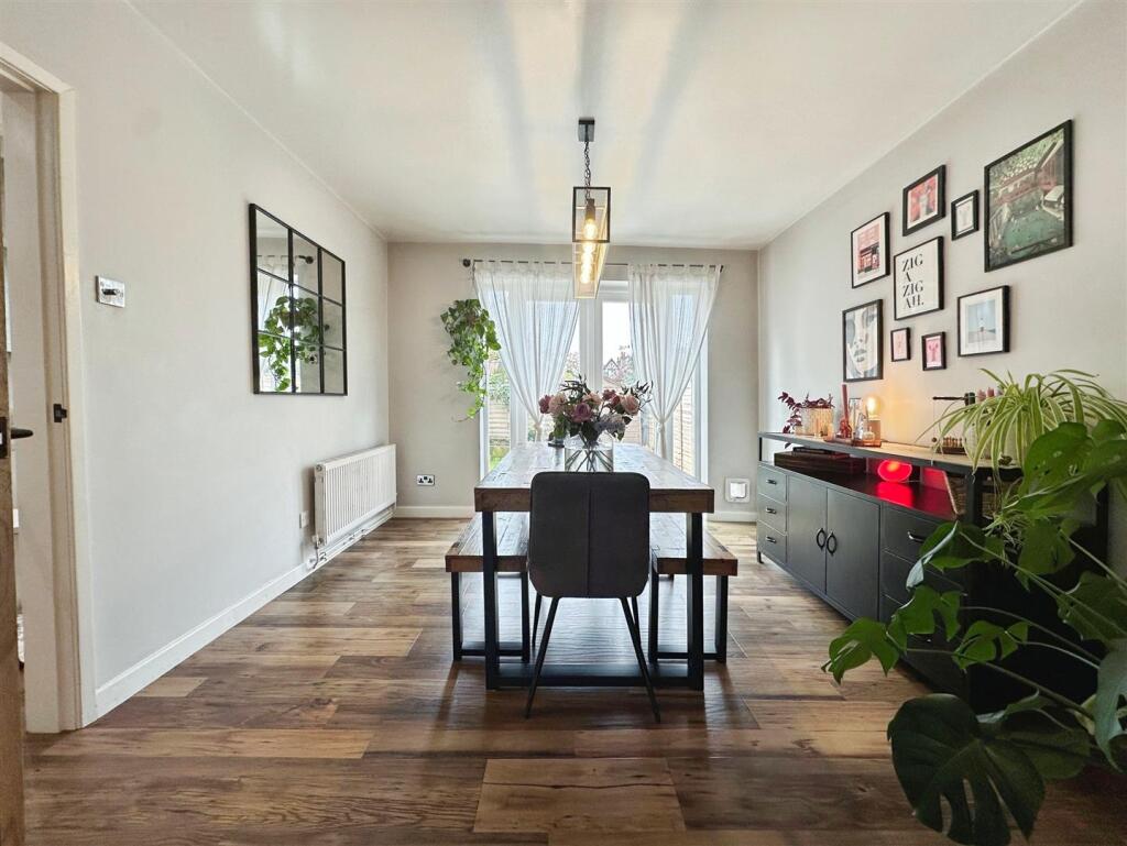 5c8f17e7--4D6E-970A-CE65219F1714-29618-00002913F9F