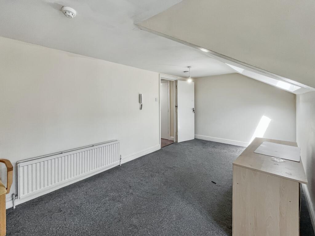 98 Ritherdon Road, Tooting, London SW17 8QQ
